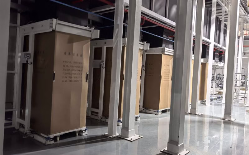 What is a Paint Mist Filter Box? The Ultimate Guide for Industrial Spray Booth Filters 2 Real-world application of dry paint mist filter cartons boxes